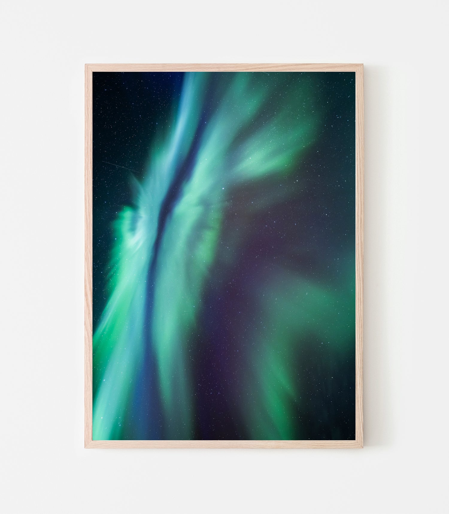 Titta upp, norrsken! Fotograferat vid Låktatjåkka september 2023. Art print av Linnea Lundkvist.