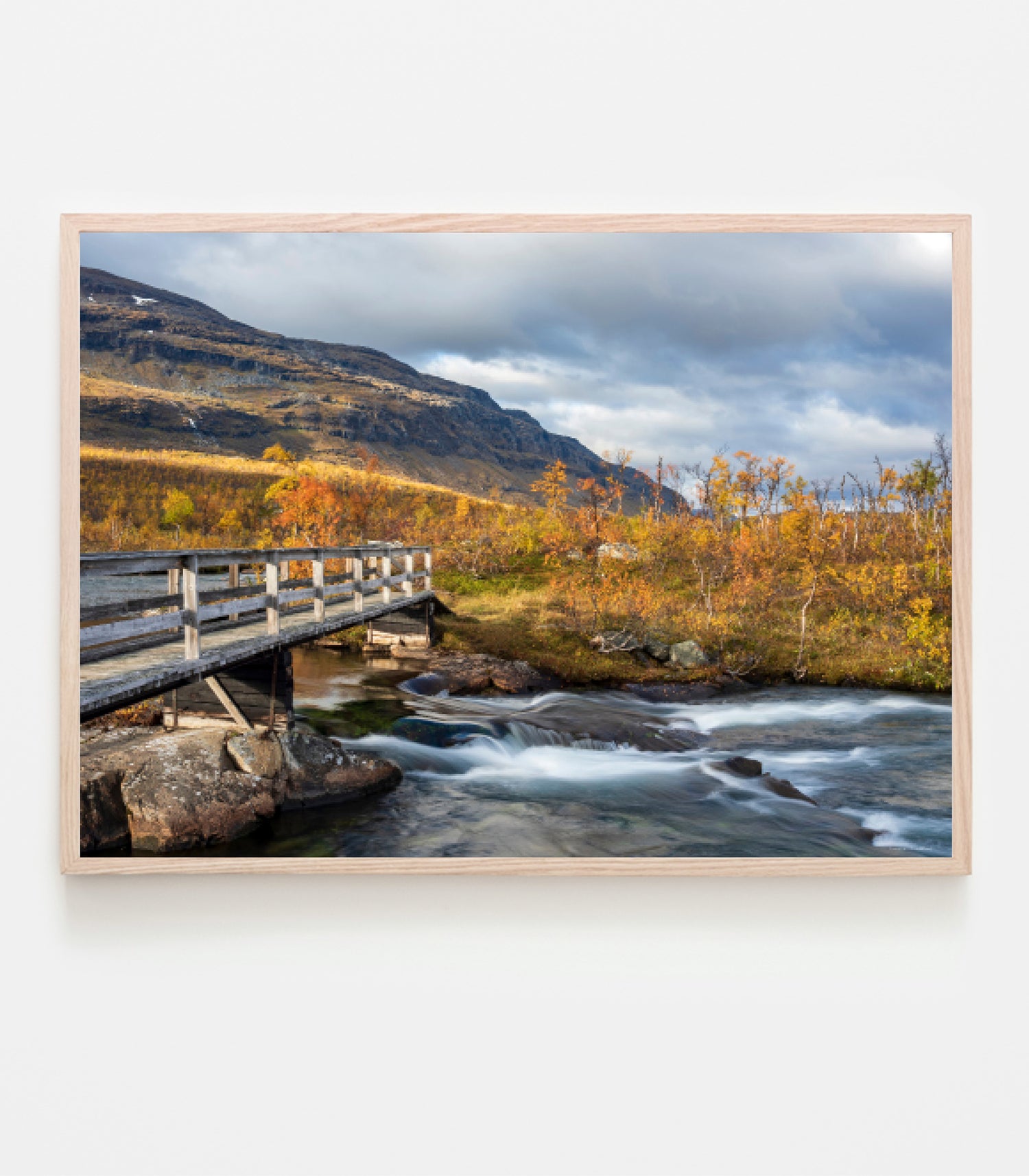 Höst vid Jåkken. Art print av fotograf Linnea Lundkvist 2026.